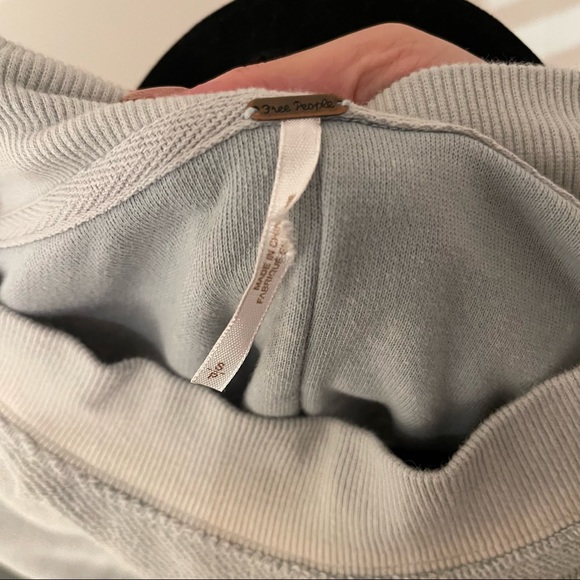 SOLD - Free People Cropped Sweater - Picture 4 of 5